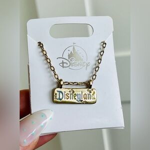 DISNEY NAME PLATE BAR NECKLACE GOLD TONE DISNEYLAND PASTEL MARQUEE SIGN PENDANT